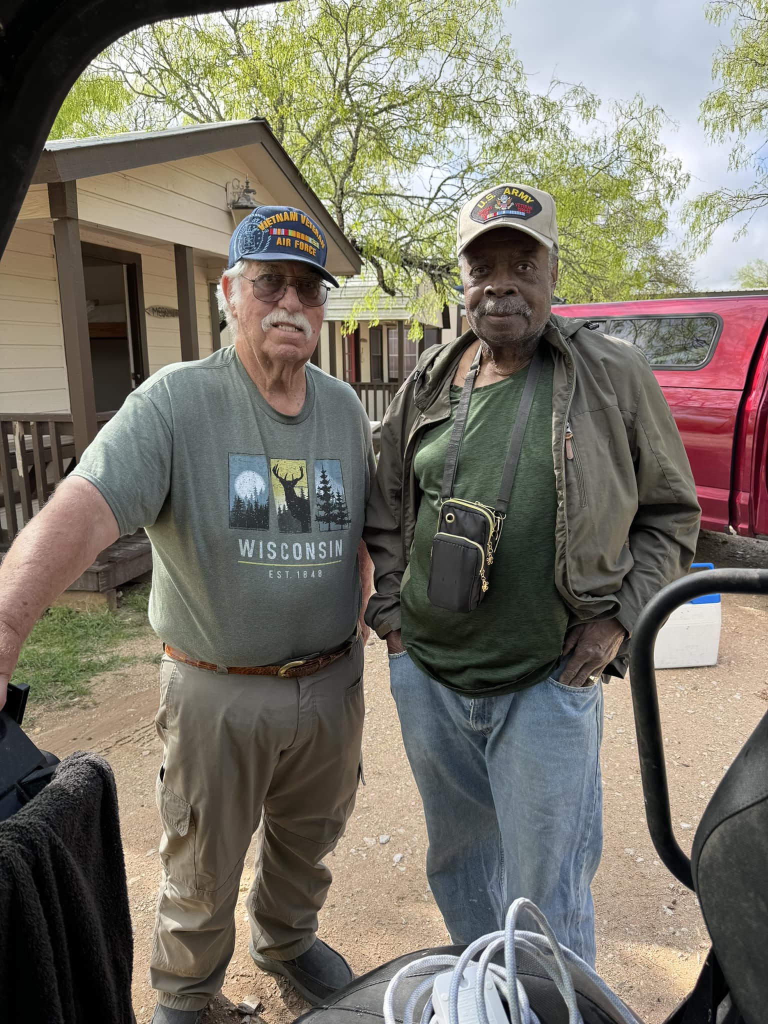 1 Day $275 Hog Hunt, Hunt Unlimited Hogs & Sizes ($375 Value)